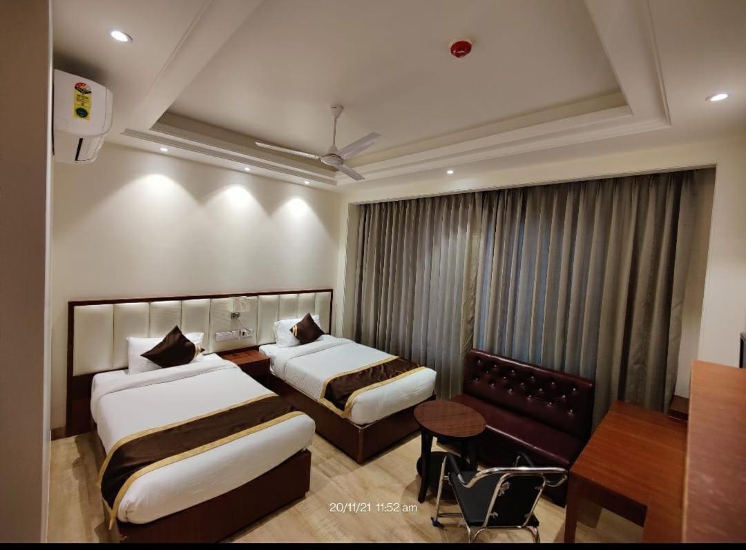 Mds Royal Resort Tulsipur ภายนอก รูปภาพ